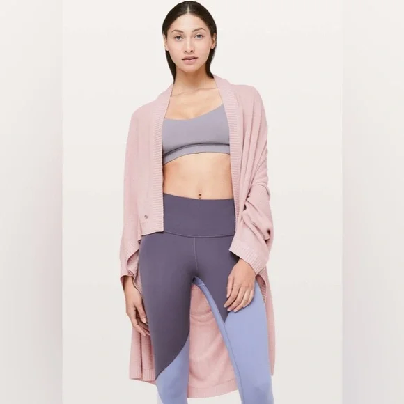 Lululemon Divinity Poncho - Picture 6 of 6